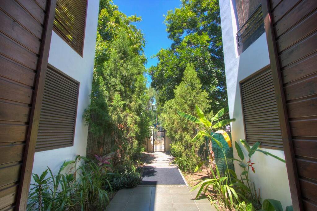 Le Grand Bleu - Jacuzzi - Apt La Saline Les Bains Exterior photo